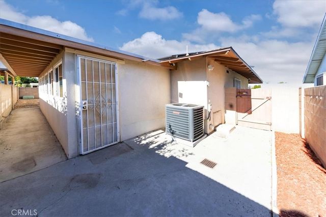 1561 Sandlewood Drive, Hemet, CA 92543