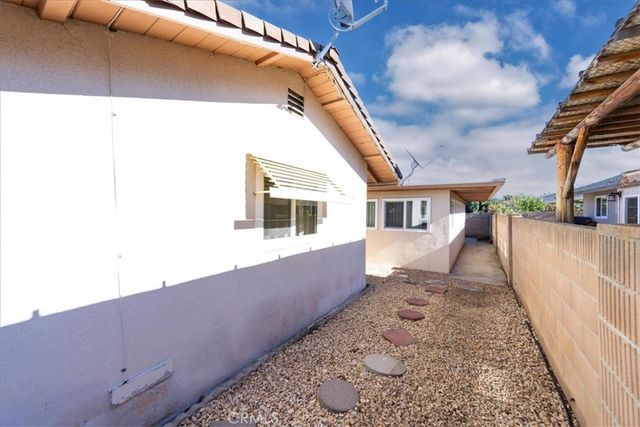 1561 Sandlewood Drive, Hemet, CA 92543