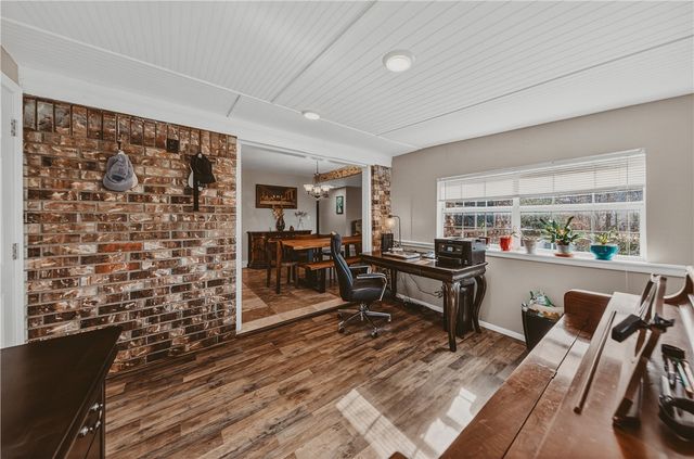 1827 Seminole Court, Fayetteville, AR 72701