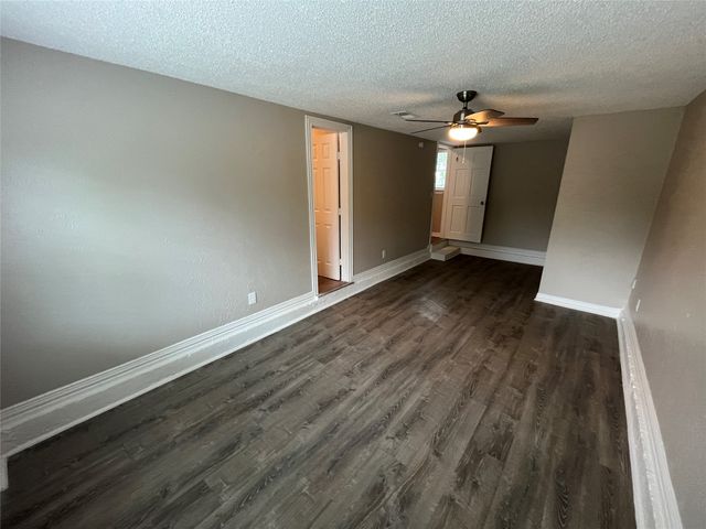 2423 Lolita Drive, Dallas, TX 75227