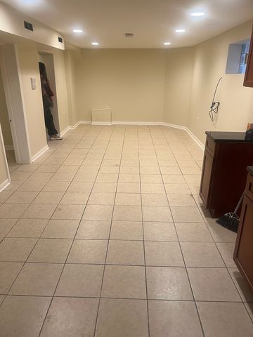 8235 S Vernon Avenue G, Chicago, IL 60619