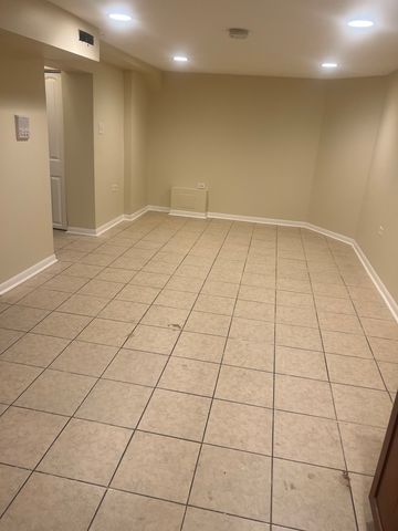 8235 S Vernon Avenue G, Chicago, IL 60619