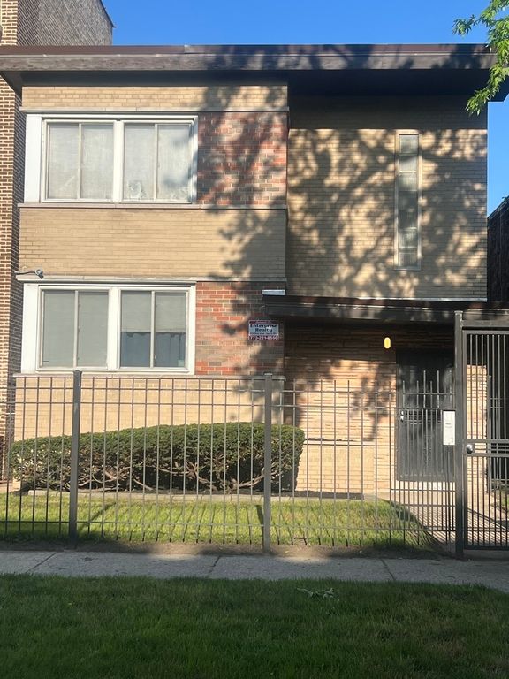 8235 S Vernon Avenue G, Chicago, IL 60619