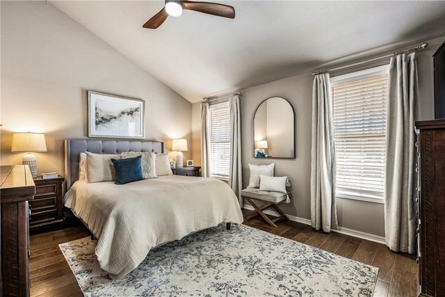 15 Pembroke Lane, Bella Vista, AR 72715