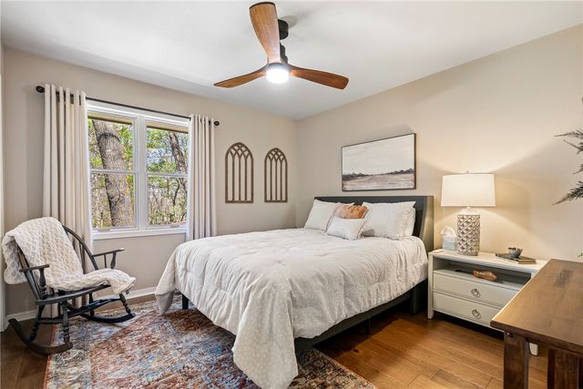 15 Pembroke Lane, Bella Vista, AR 72715