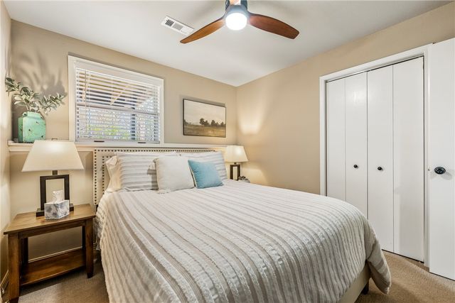 15 Pembroke Lane, Bella Vista, AR 72715