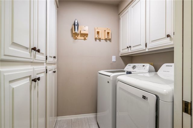 15 Pembroke Lane, Bella Vista, AR 72715