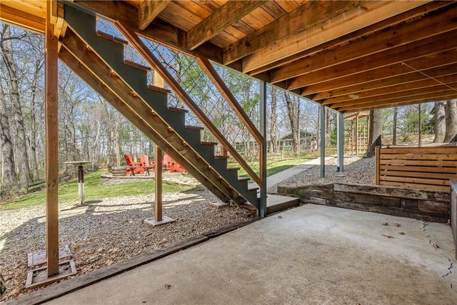 15 Pembroke Lane, Bella Vista, AR 72715