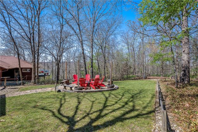 15 Pembroke Lane, Bella Vista, AR 72715