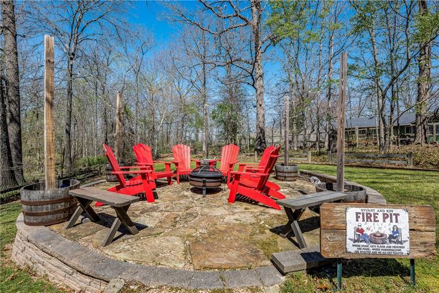 15 Pembroke Lane, Bella Vista, AR 72715