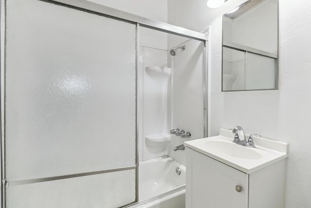 1025 Hobson Ave, West Sacramento, CA 95605