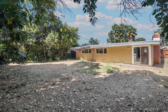 1025 Hobson Ave, West Sacramento, CA 95605