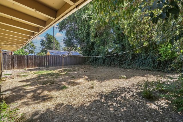 1025 Hobson Ave, West Sacramento, CA 95605
