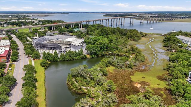 200 Bucksley Lane 303, Charleston, SC 29492
