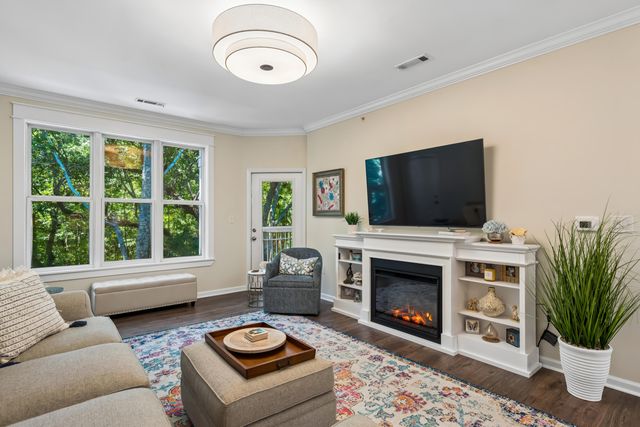 200 Bucksley Lane 303, Charleston, SC 29492