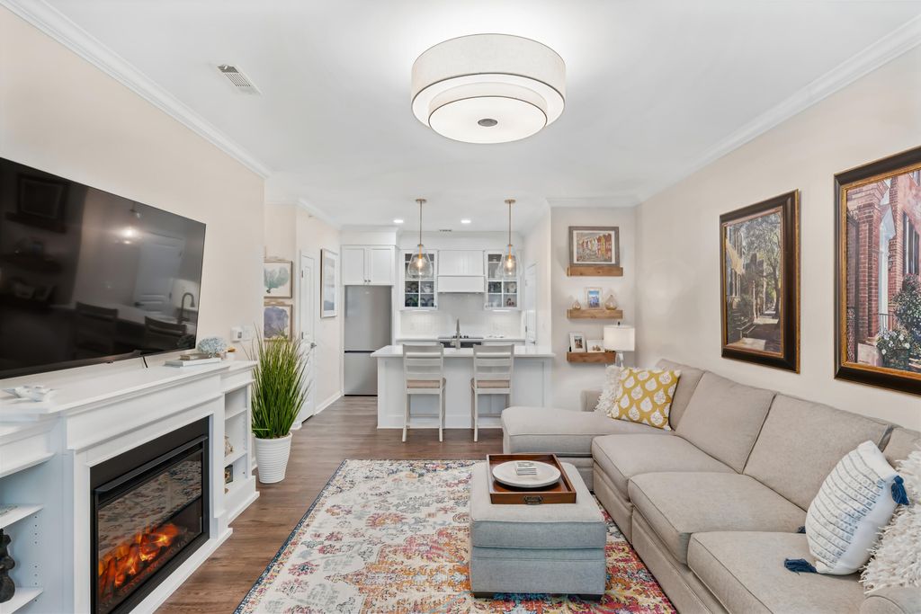 200 Bucksley Lane 303, Charleston, SC 29492