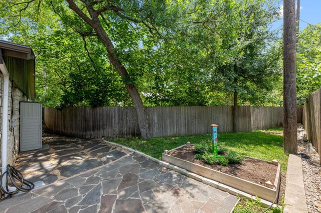 3102 Glen Ora ST 102, Austin, TX 78704