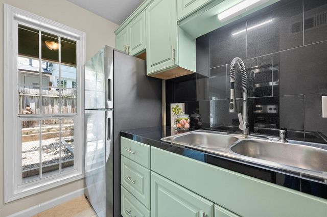 3102 Glen Ora ST 102, Austin, TX 78704