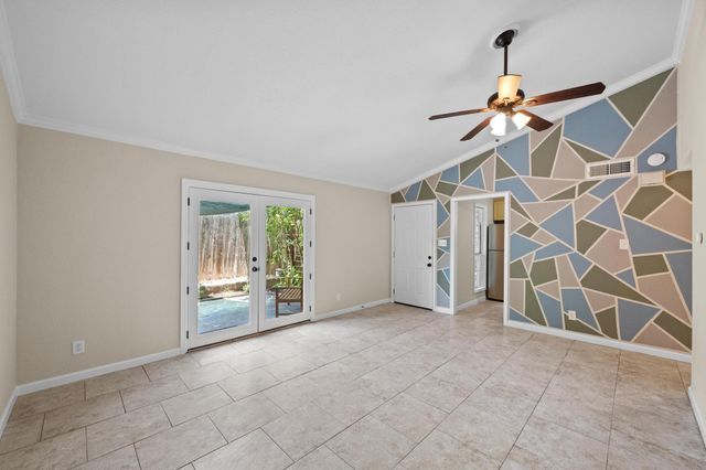 3102 Glen Ora ST 102, Austin, TX 78704