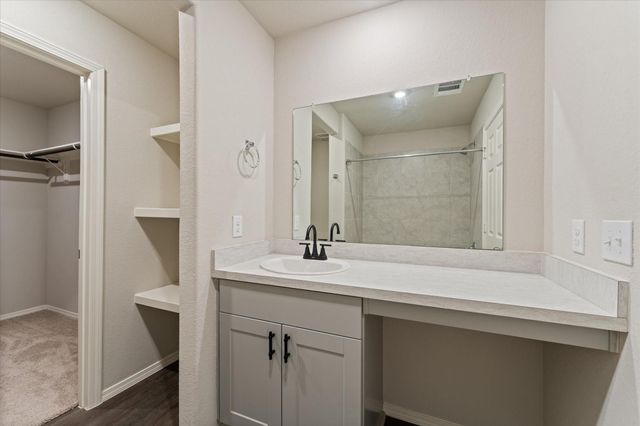 819 Faison Court, Conroe, TX 77316