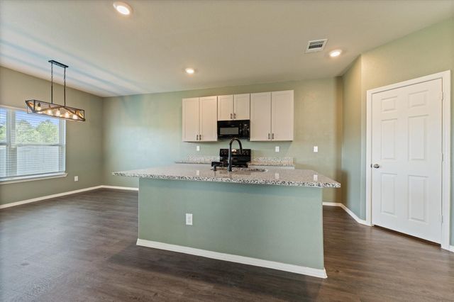 819 Faison Court, Conroe, TX 77316