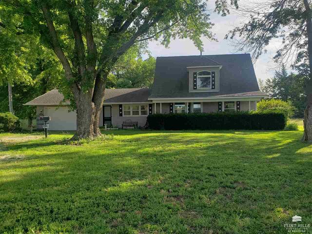 1593 Broughton Road, Clay Center, KS 67432