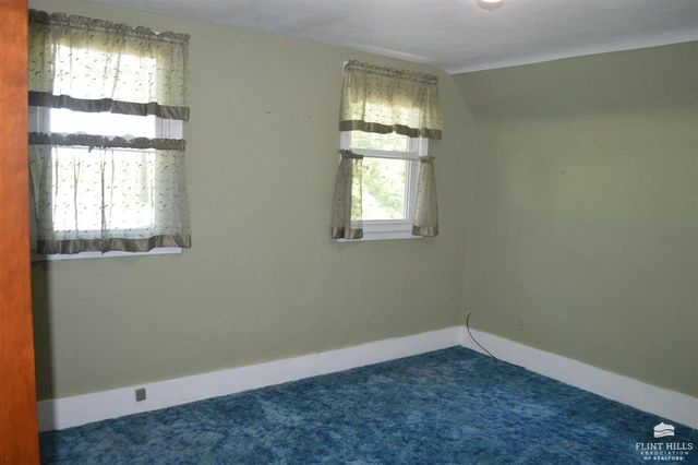 1593 Broughton Road, Clay Center, KS 67432