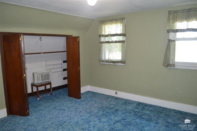 1593 Broughton Road, Clay Center, KS 67432