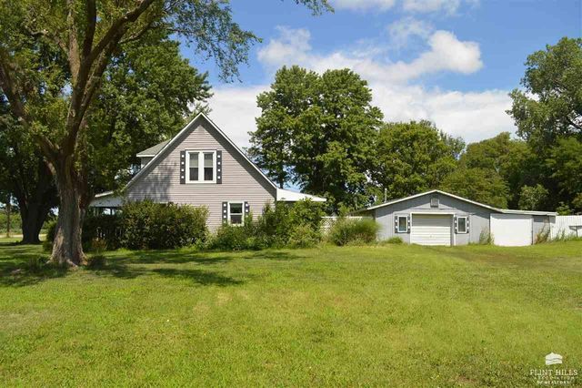 1593 Broughton Road, Clay Center, KS 67432