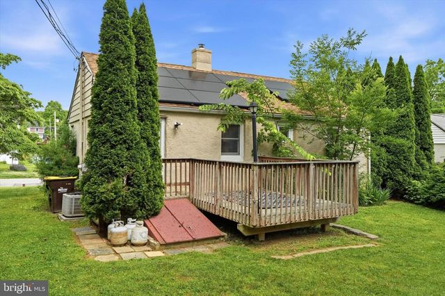 36 FAIRVIEW RD, Paoli, PA 19301
