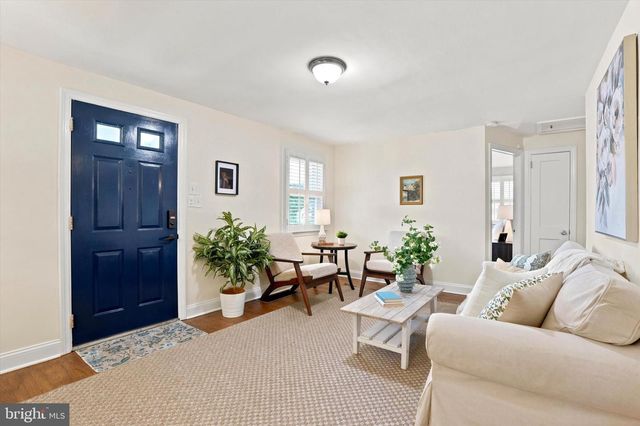 36 FAIRVIEW RD, Paoli, PA 19301