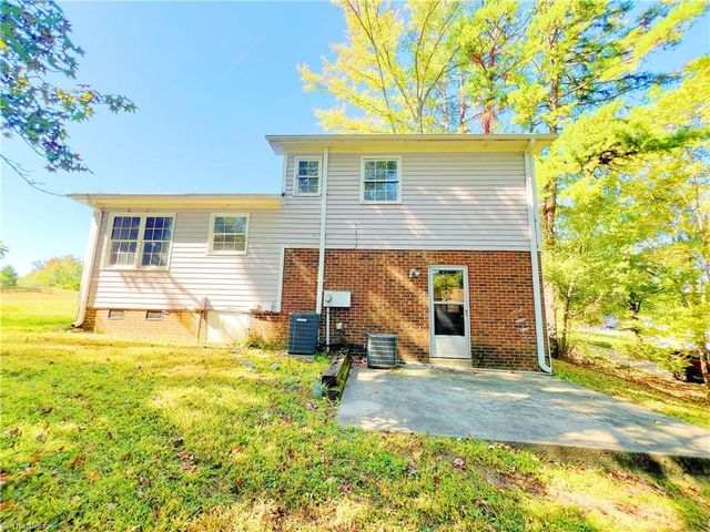 3303 Bristle Cone Road, Greensboro, NC 27406