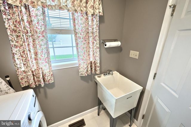 70 TEST RD, Hanover, PA 17331