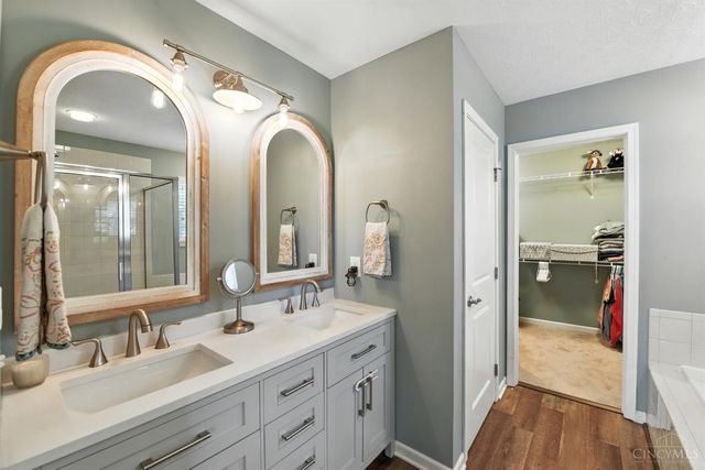 4825 Lakeview Court, South Lebanon, OH 45065