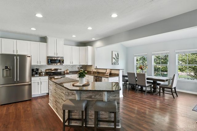 4825 Lakeview Court, South Lebanon, OH 45065