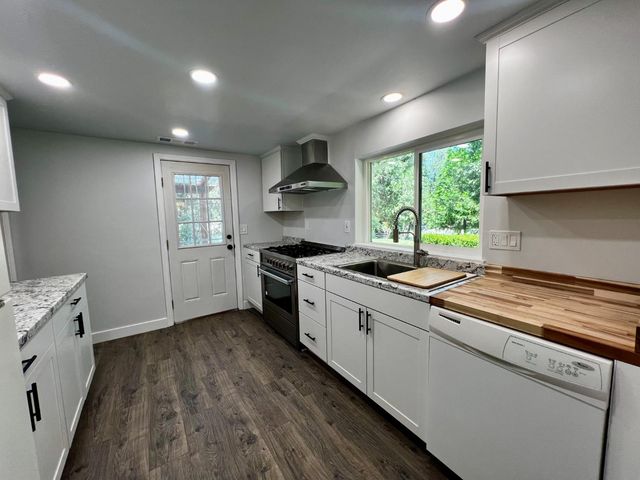 2018 Whistler Way, Somerset, CA 95684