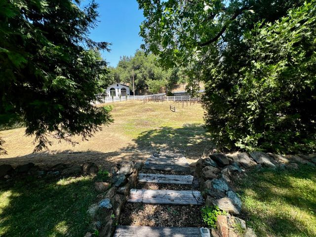 2018 Whistler Way, Somerset, CA 95684