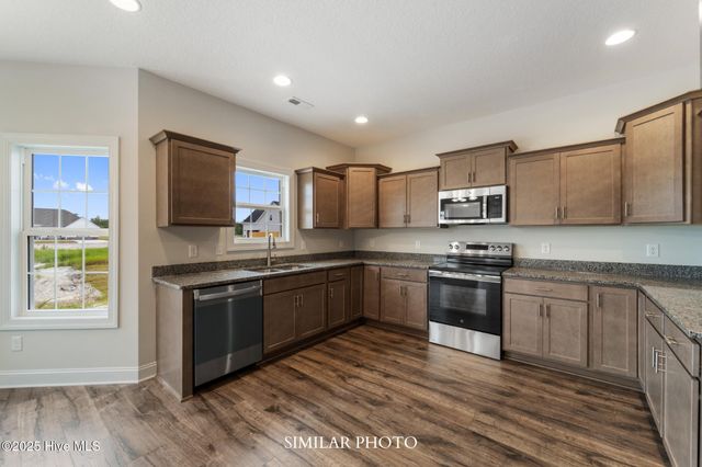 425 Montgomery Drive, Jacksonville, NC 28546