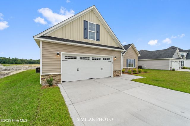 425 Montgomery Drive, Jacksonville, NC 28546