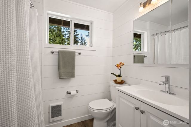 42003 SE 166th Street, North Bend, WA 98045