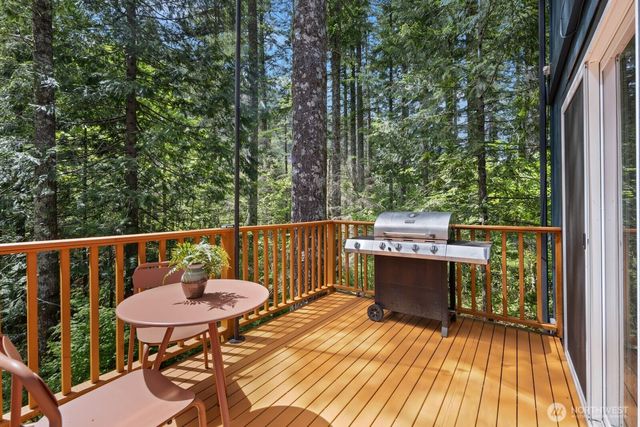 42003 SE 166th Street, North Bend, WA 98045