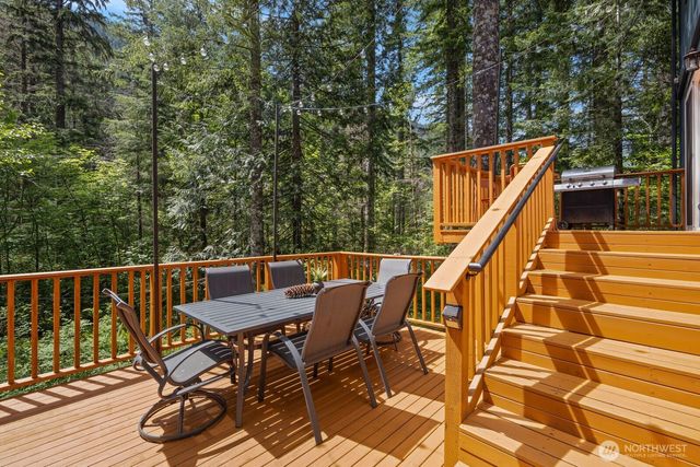 42003 SE 166th Street, North Bend, WA 98045