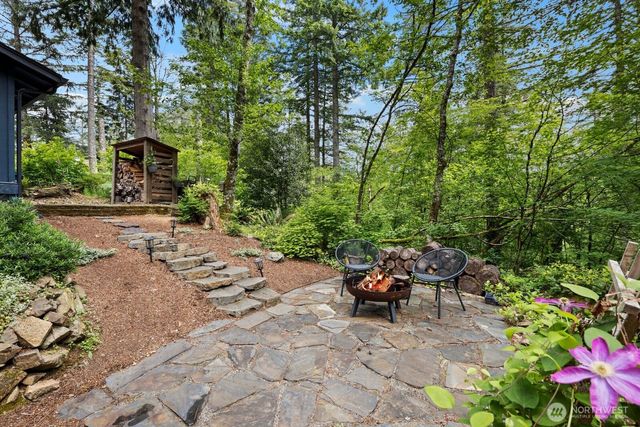 42003 SE 166th Street, North Bend, WA 98045