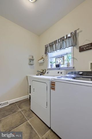 520 DUQUESNE RD, York, PA 17402