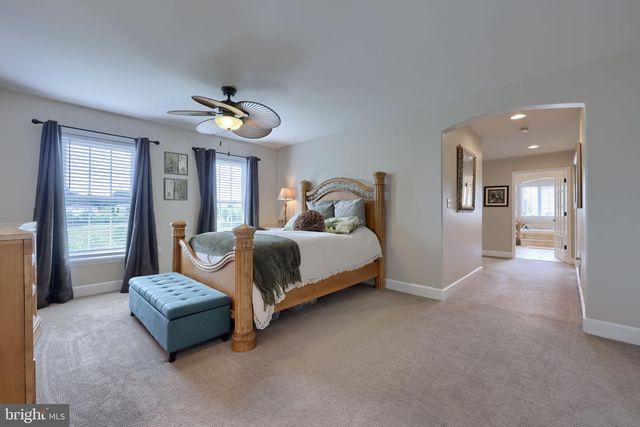 520 DUQUESNE RD, York, PA 17402