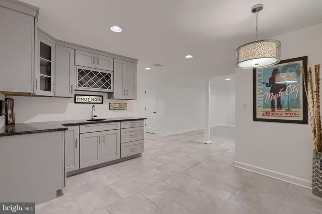 520 DUQUESNE RD, York, PA 17402