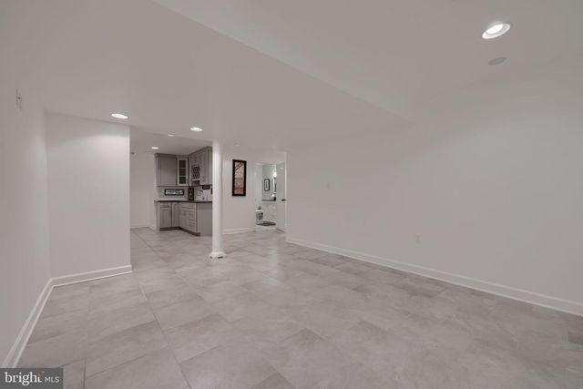 520 DUQUESNE RD, York, PA 17402