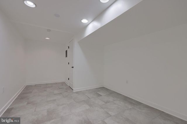 520 DUQUESNE RD, York, PA 17402
