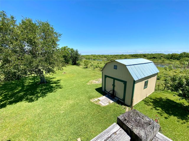 1228 Bahama Lane, Port Bolivar, TX 77650