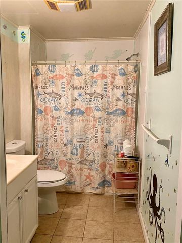 1228 Bahama Lane, Port Bolivar, TX 77650